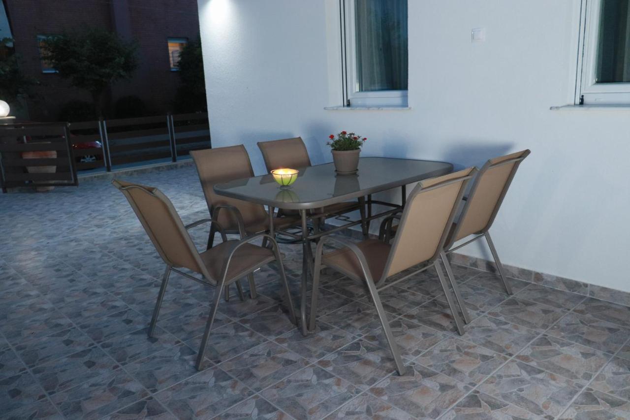 Filippou Luxury Apartments Flogita Eksteriør billede